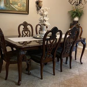 Dining Table Set